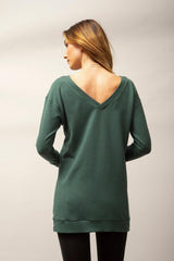Robe écoresponsable Tofino verte vu de dos. /  Green Tofino eco-responsible dress seen from the back. 
